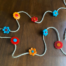 Load image into Gallery viewer, Flower Garland