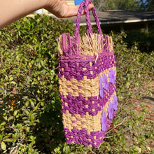 Load image into Gallery viewer, Purple Raffia Flower Bag