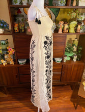 Load image into Gallery viewer, NEW Juicy Maxi Dress Small