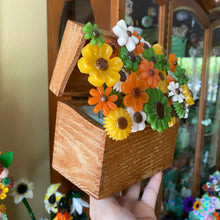 Load image into Gallery viewer, Recipe Box with Flowers