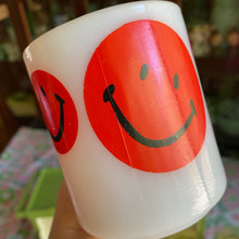 Load image into Gallery viewer, Red Smiley Mug