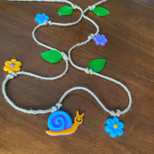 Load image into Gallery viewer, Snail Garland