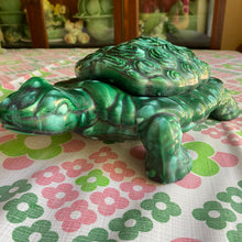 Load image into Gallery viewer, Drippy Lidded Turtle Dish