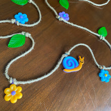 Load image into Gallery viewer, Snail Garland