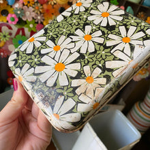 Load image into Gallery viewer, Daisy Canister Set