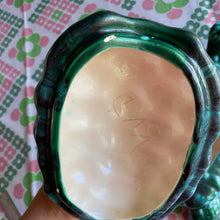Load image into Gallery viewer, Drippy Lidded Turtle Dish