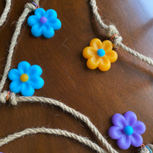 Load image into Gallery viewer, Flower Garland