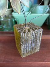 Load image into Gallery viewer, Vintage Acrylic Flower Sculpture