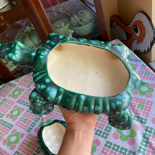 Load image into Gallery viewer, Drippy Lidded Turtle Dish