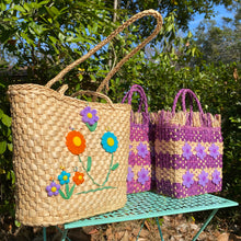 Load image into Gallery viewer, Vintage Raffia Flower Bag