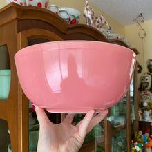 Load image into Gallery viewer, Pyrex Pink Mixing Bowls Set