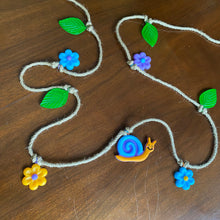 Load image into Gallery viewer, Snail Garland