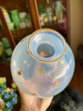 Load image into Gallery viewer, Vintage Blue Opal & Star Glass Vase