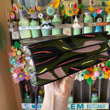 Load image into Gallery viewer, Kate Spade Feather Bag