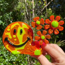 Load image into Gallery viewer, Pink & Green Smiley w Flowers