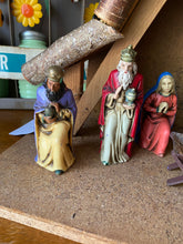 Load image into Gallery viewer, Large Vintage Manger & Figures