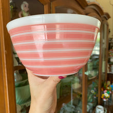Load image into Gallery viewer, Pyrex Rainbow Stripe Three Set