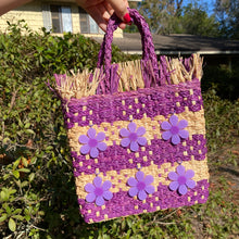 Load image into Gallery viewer, Purple Raffia Flower Bag