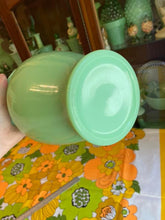 Load image into Gallery viewer, McKee Sarah Vase