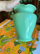 Load image into Gallery viewer, McKee Sarah Vase