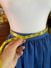 Load image into Gallery viewer, Caribbean Raised Detail Skirt Vintage