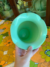 Load image into Gallery viewer, McKee Sarah Vase