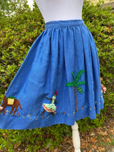 Load image into Gallery viewer, Caribbean Raised Detail Skirt Vintage