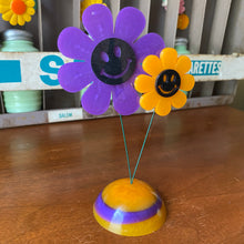 Load image into Gallery viewer, Flower Kinetic
