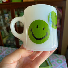 Load image into Gallery viewer, Green Smiley Mug
