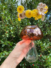Load image into Gallery viewer, Glass Mushroom Vase &amp; Flowers
