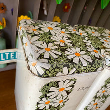Load image into Gallery viewer, Daisy Canister Set

