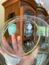 Load image into Gallery viewer, Glass Dome Wood Bottom
