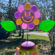 Load image into Gallery viewer, Purple Flower Kinetic
