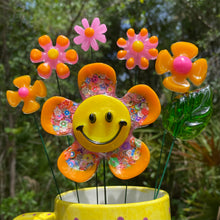 Load image into Gallery viewer, Pink &amp; Orange Confetti Smiley Flower Set
