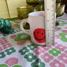 Load image into Gallery viewer, Red Smiley Mug
