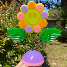 Load image into Gallery viewer, Green/Purple Flower Kinetic
