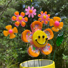 Load image into Gallery viewer, Pink &amp; Orange Confetti Smiley Flower Set
