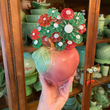 Load image into Gallery viewer, Apple Pocket with Flowers
