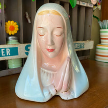 Load image into Gallery viewer, Antique Mary Planter
