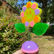 Load image into Gallery viewer, Green/Purple Flower Kinetic

