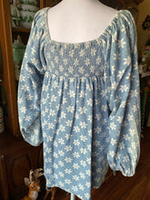 Load image into Gallery viewer, New! Wrangler Denim Dress Sz Medium
