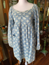 Load image into Gallery viewer, New! Wrangler Denim Dress Sz Medium
