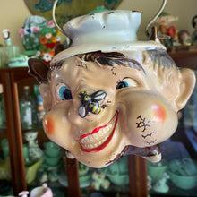 Load image into Gallery viewer, Tilso Teapot Bee on Nose

