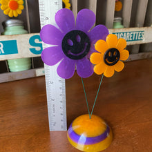 Load image into Gallery viewer, Flower Kinetic
