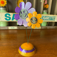 Load image into Gallery viewer, Flower Kinetic
