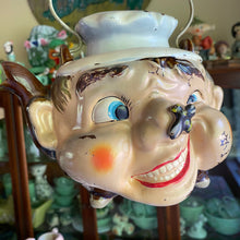 Load image into Gallery viewer, Tilso Teapot Bee on Nose
