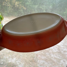 Load image into Gallery viewer, Pyrex Pink Daisy Divided Dish
