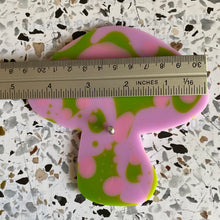 Load image into Gallery viewer, Splatter Mushroom Single
