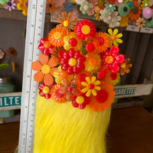 Load image into Gallery viewer, Hairy Pot and Flowers
