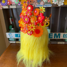 Load image into Gallery viewer, Hairy Pot and Flowers
